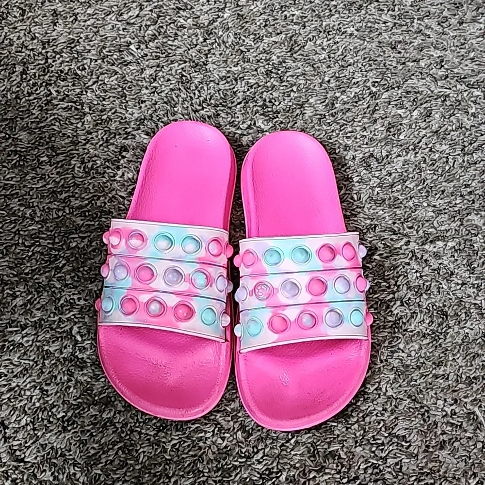 Girls youth sz 5/6 POP IT sandals!!!